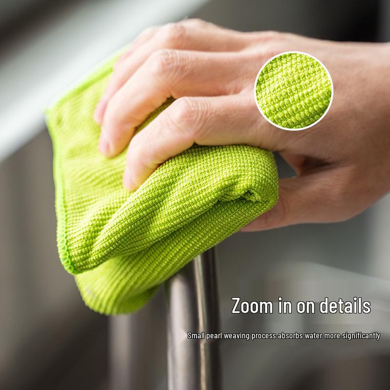 

Microfiber Pearl Particle Cloth for Cleaning and Dusting Electronic Screens 15x15 cm