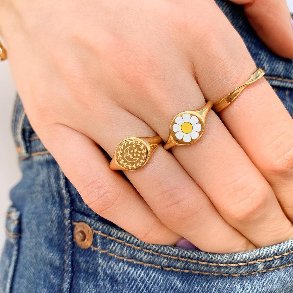 MamacitaSlay Waterproof 316L Stainless Steel Creative Engraving Moon Star Godness Design Signet Ring Gold Plated Rings For Woman