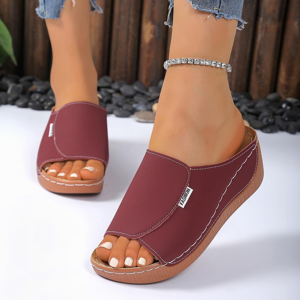Summer new large-size women's shoes, comfortable wedge heels, slippers, and large-size sandals.