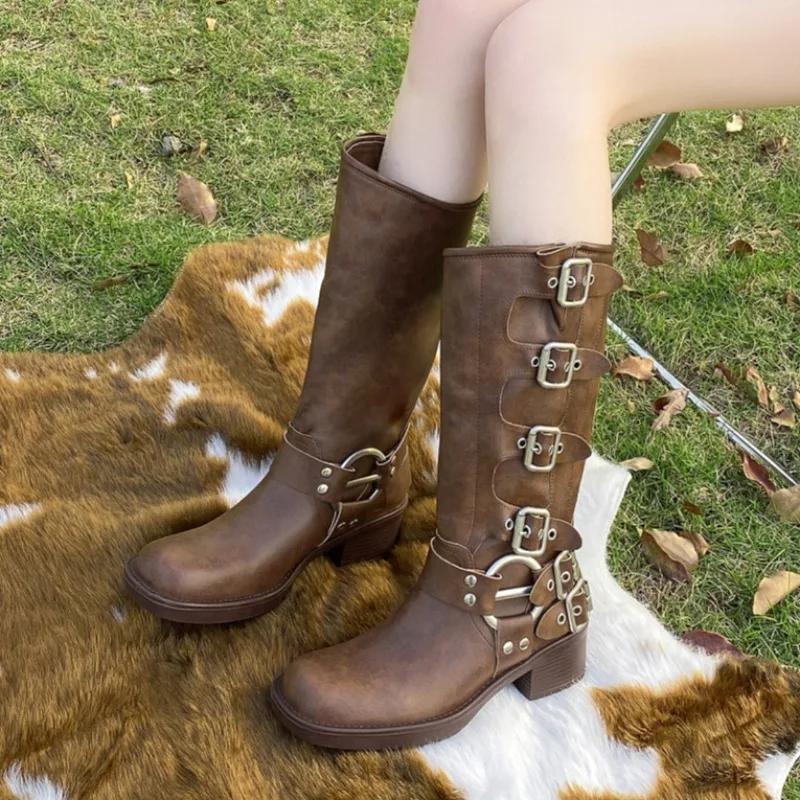 2024 Trendy New Metal Belt Buckle Design Punk Style Zapatilla Black PU Leather Thick Bottom Thick Heel Women's Motorcycle Boots