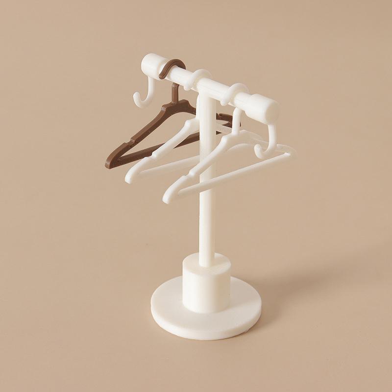 1/12 Dollhouse Miniature Clothes Rack Upright Towel Rack Model Dollhouse Furniture Decoration Dolls House Bathroom Ornament