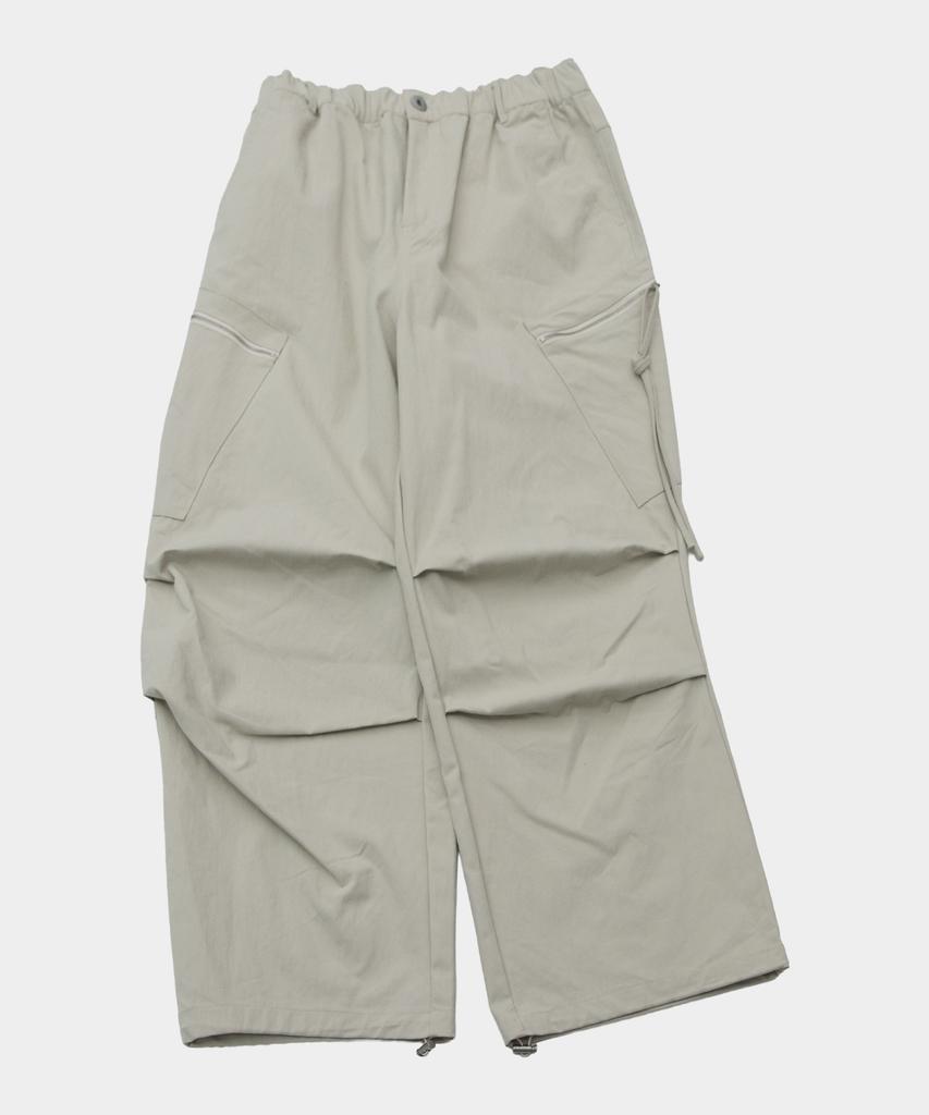 SOMEPLACE MAN Plain Diagonal Zipper Pocket Strap Parachute Wide Pants_2 Colors
