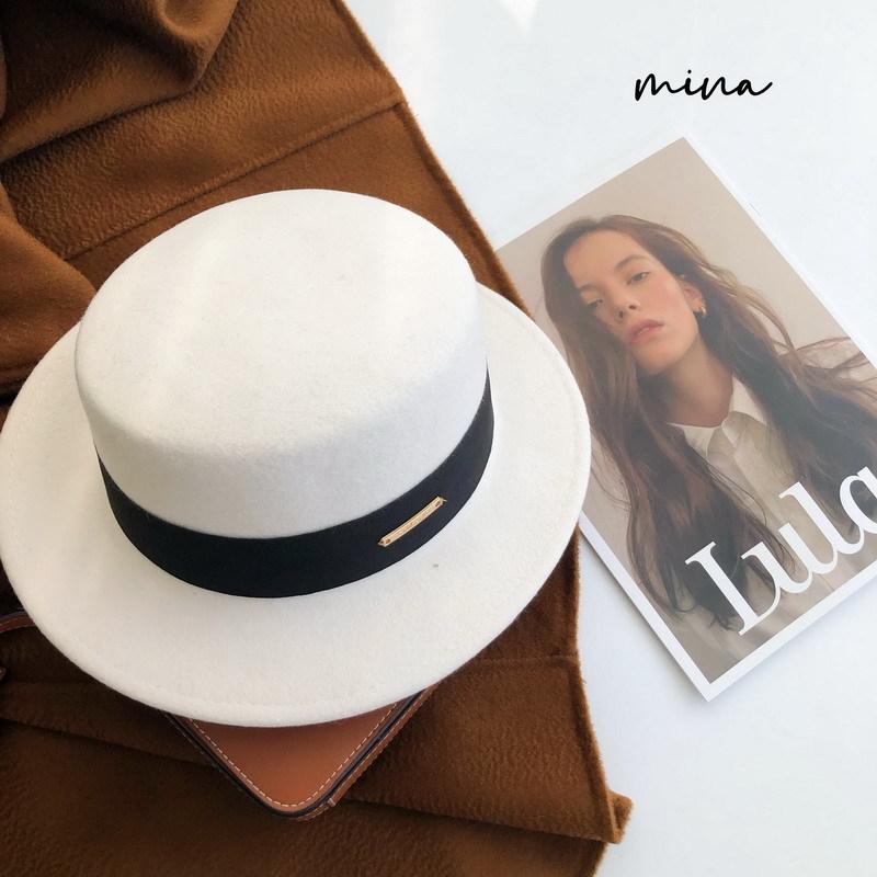 New Fashion Autumn and Winter White French Woolen Flat Hat Female British Retro Flat Edge Versatile Top Hat Flat Hat Male
