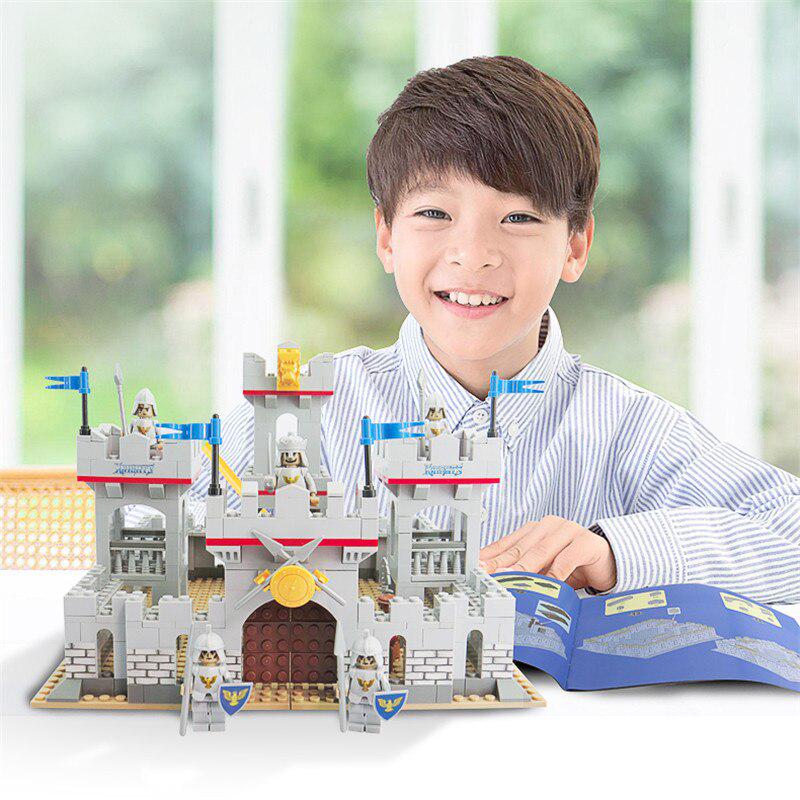 Knight Castle Building Blocks 686pcs Enlightenment Children Education Building Brick Toys
