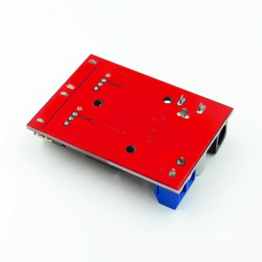 92% Efficiency Solar Controller Dual USB Ports Compact Portable