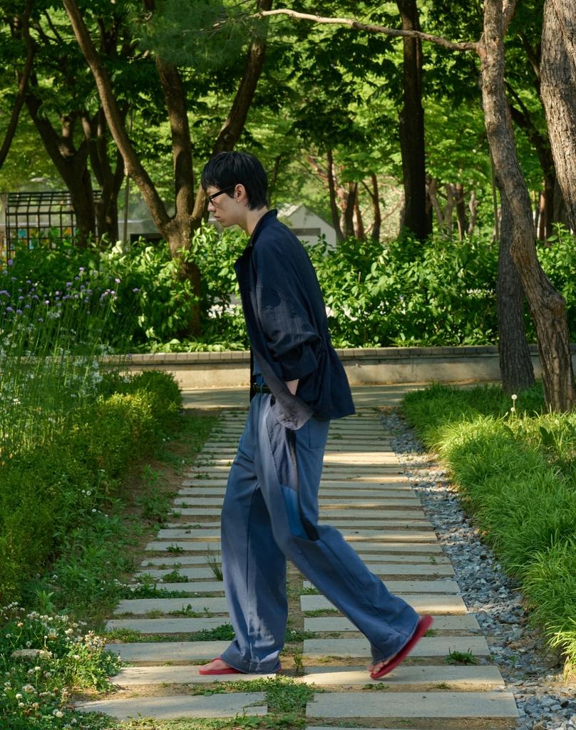 Ordinary People Re : Leather Collar French Shacket [Navy]