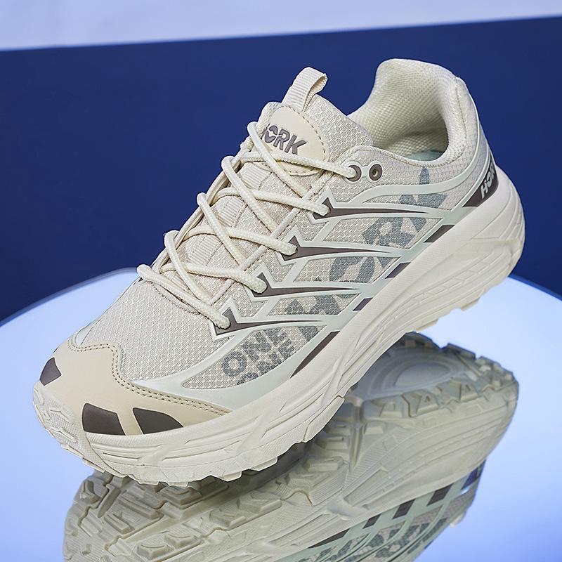 Pure Original New High-value Outdoor Shoes, Sports Shoes, Running Men's Non-slip, Breathable and Wear-resistant Thick-soled Running Shoes, Spring and