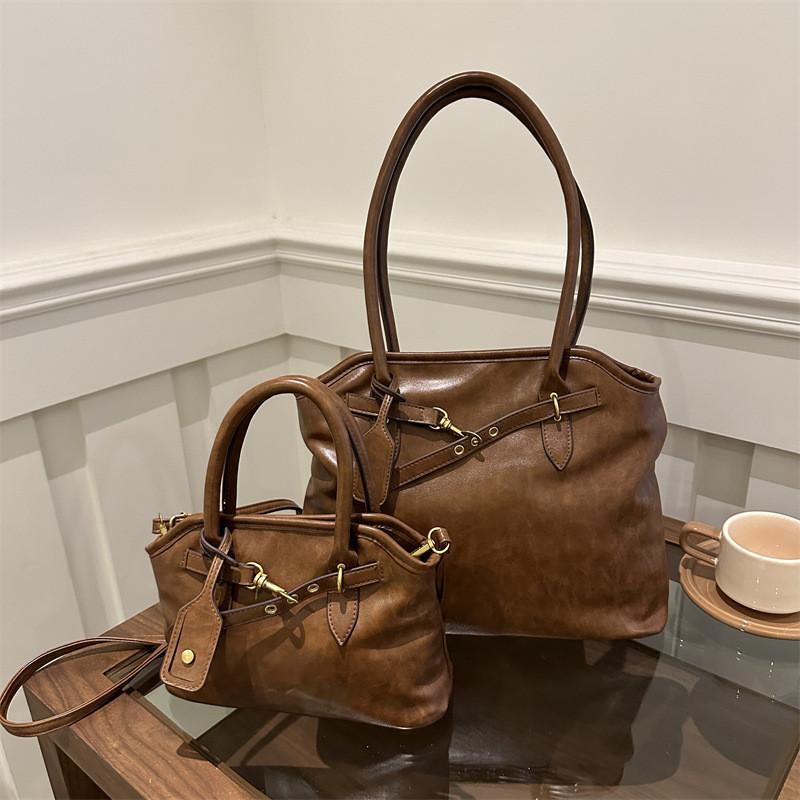 Stylish Vintage Large Capacity Womens Tote Bag Chic Shoulder Bag In Brown Red Colors