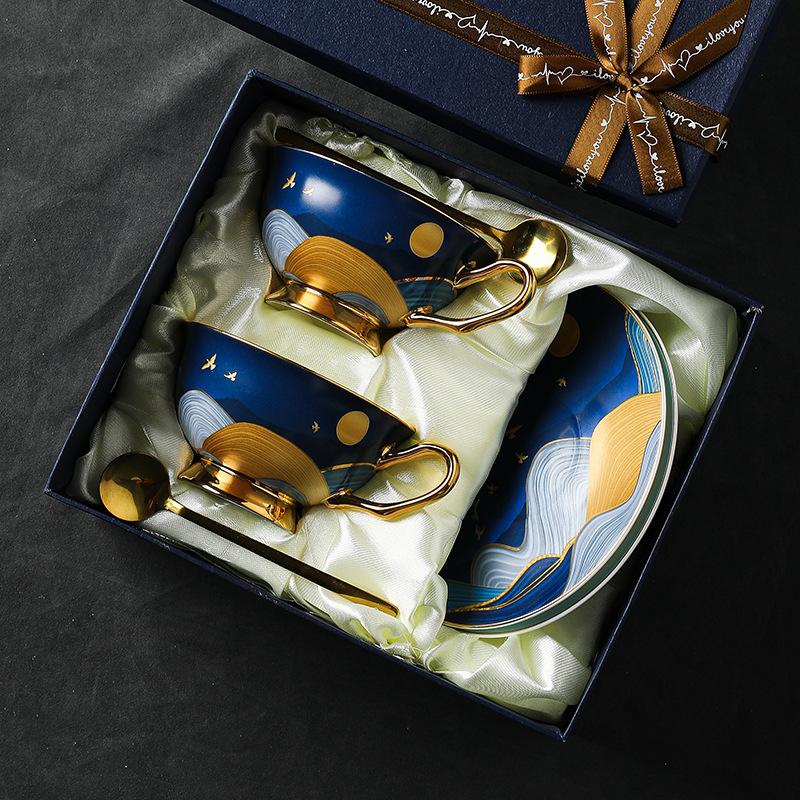 British Style High-grade Exquisite Gilded Bone Porcelain Coffee Cup Palace Style Tea Cups Household Kitchen Utensils 220ml