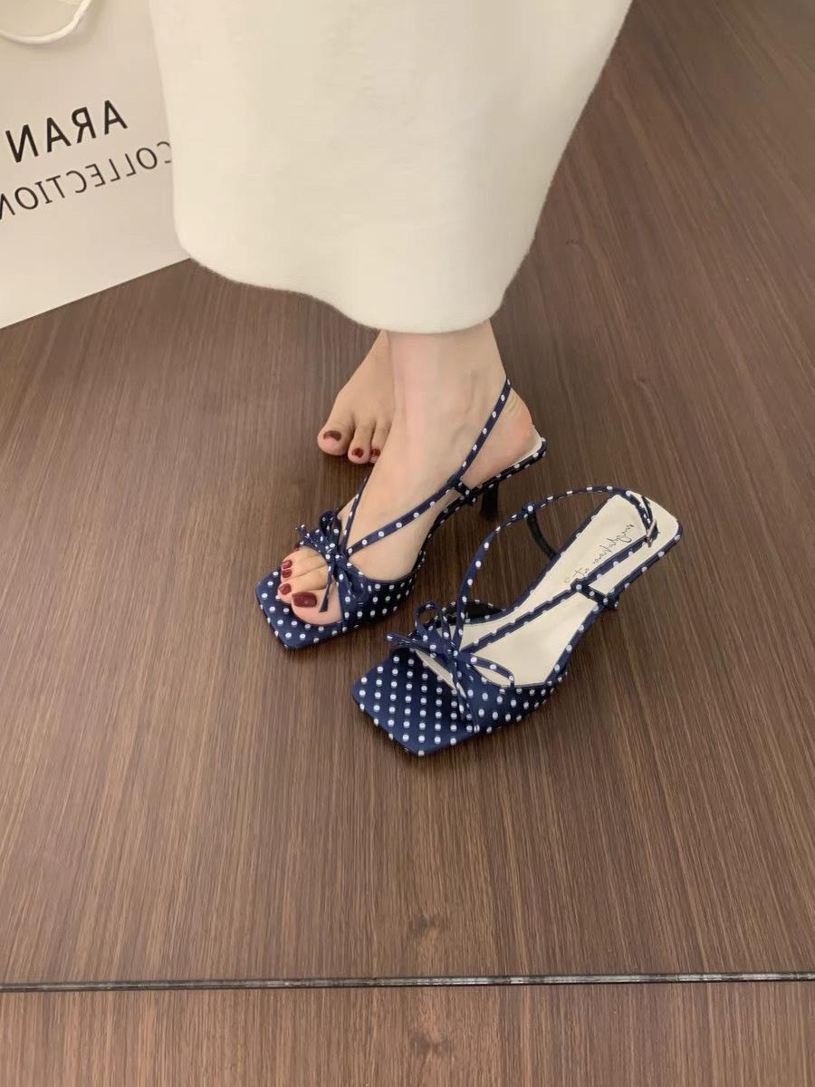

Fairy wind French square head bow open-toed sandals female 2025 summer new rear strap stiletto high heels women s shoes 40 синий