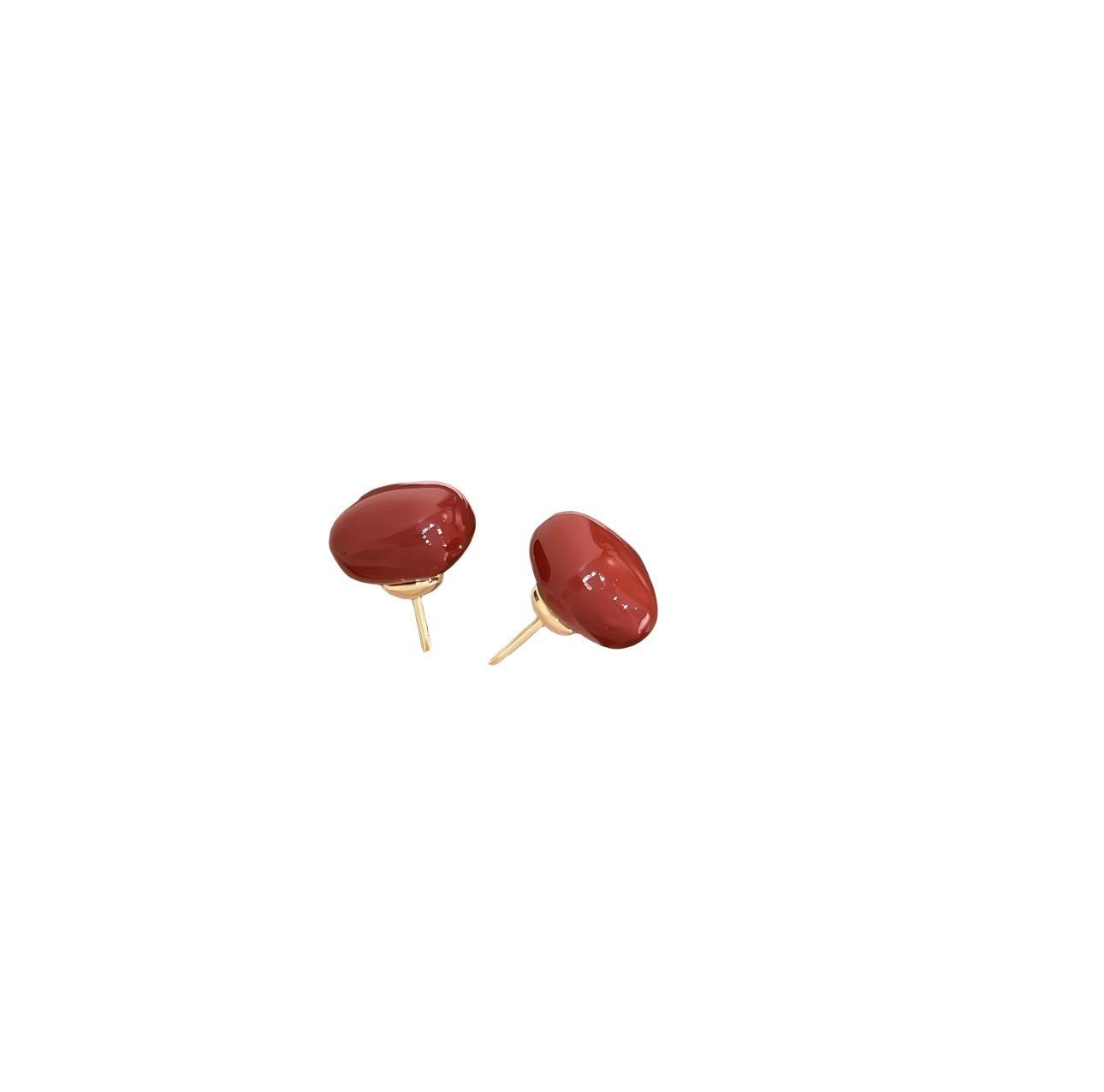 

Annual Earrings Are Light Luxury And High-End, And They Are Very Beautiful Earrings.