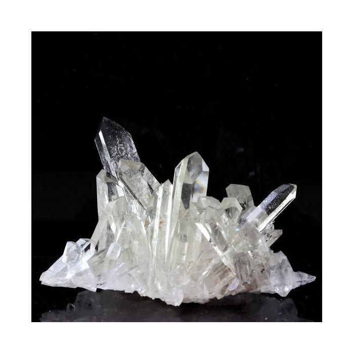 Pierres et Minéraux. Quartz biterminé + Chalcopyrite. 198.5 ct. La Gardette Mine, Bourg d'Oisans, Isère, France.