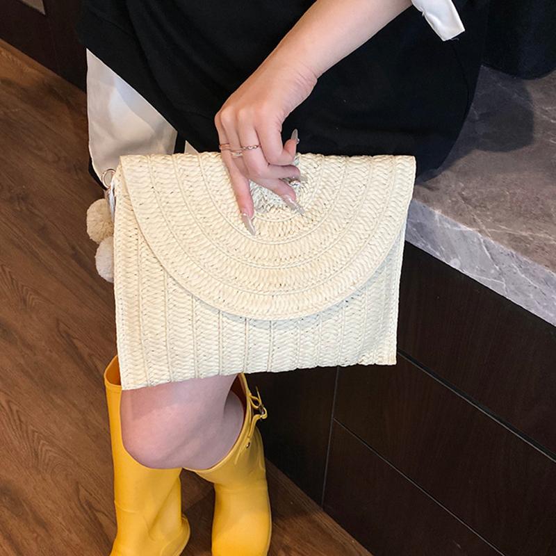 Handmade Straw Beach Shoulder Crossbody Bag Girls Envelope Woven Summer Small Hair Ball Cluth