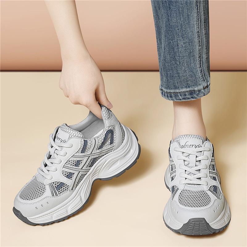 Douyin beliebt Retro lässige Sportschuhe erhöht und vielseitig tägliche einzelne Schuhe grau Damen Mesh Plateau Dad Shoes