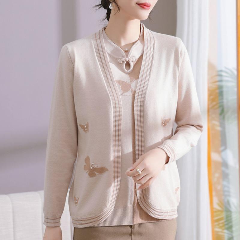 Middle-aged and Old Spring and Autumn Thin Cardigan Middle-aged Suit Mother Knitted Sweater Autumn Two-piece Sweater Women's Bottoming Shirt