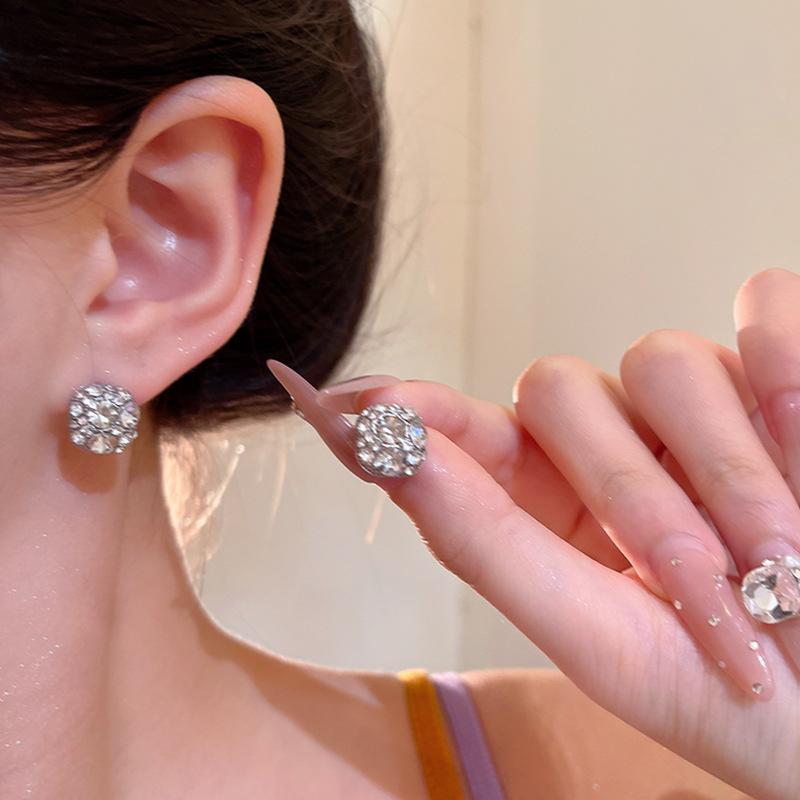 Серьги-гвоздики с бриллиантами Douyin, квадратные, женские, геометрические, корейский темперамент, серьги интернет-знаменитости