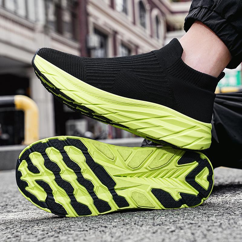 Women's Sneakers Slip On Men Socks Shoes Breathable Couple Running Shoes Lightweight Soft Footwear Casual