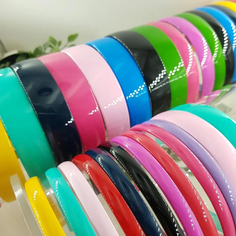 Vivid Color Plain Glossy Plastic Headbands, 10 Pieces, 1 Set cow