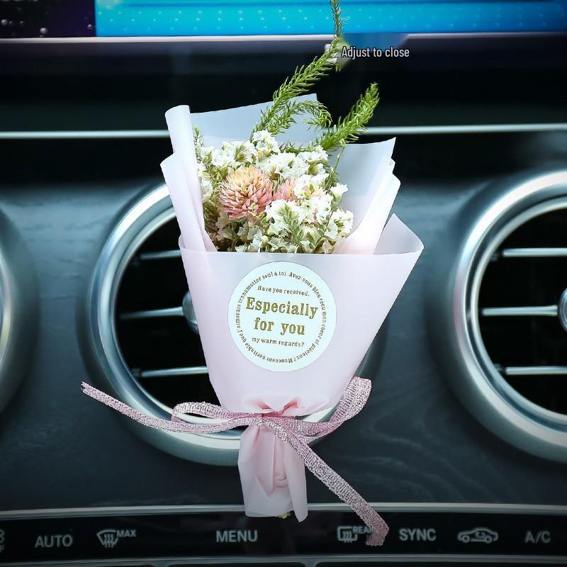 Rui Car Air Vent Perfume: Creative Dried Flower Aromatherapy Clip for Personalized Interior