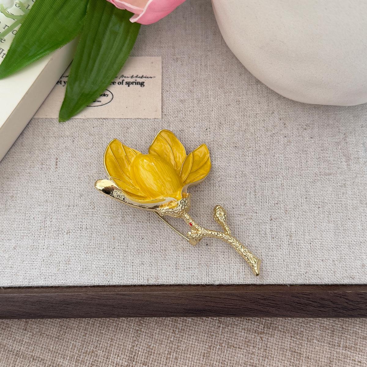Универсальная брошь с темпераментом Эмалированная брошь-магнолия Высококлассная ретро брошь Цветок на грудь Женская