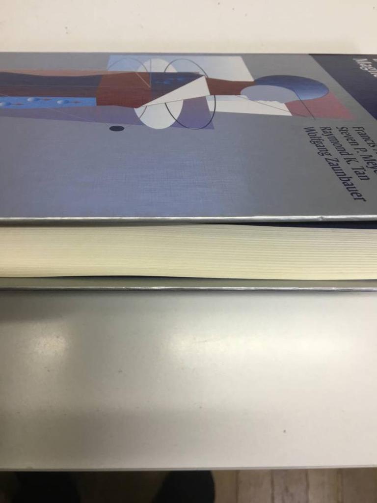 [USED] Hospital disposal book: Differential Diagnosis, large-format medical book