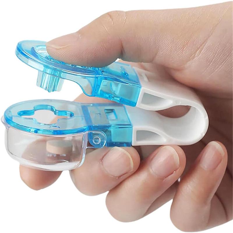 Portable Pill Organizer with Splitting and Dispensing Functions