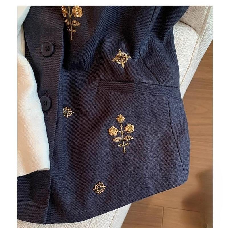 Women's Summer Vest Embroidered Cotton and Linen Sleeveless Blouse Loose V-neck Fashion Vest
