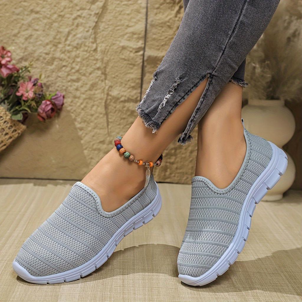 Summer New Europe and The United States Solid Color Casual Shoes A Stirrups Flat Shoes Breathable Lightweight Big Yards Flyknit Shoes