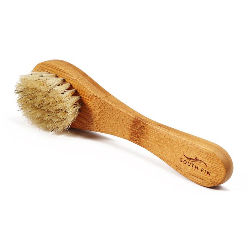 Natural Bristle Facial Brush – Exfoliating Skin Care Tool with Wooden Handle for Face and Body, Suitable for All Genders