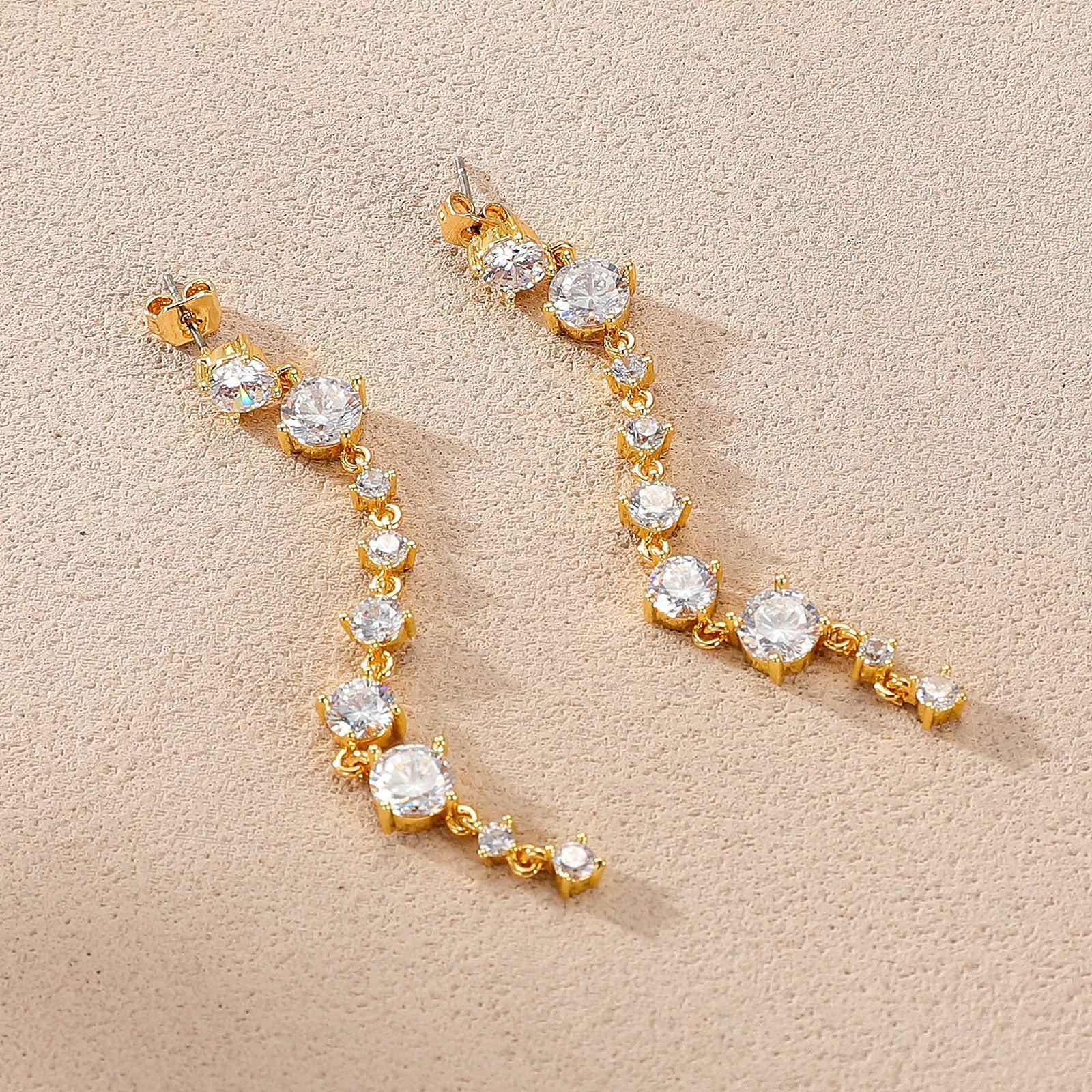 European Water Drop Tassel Zircon Earrings for Women - Exquisite, Fashionable Design золотых сережек