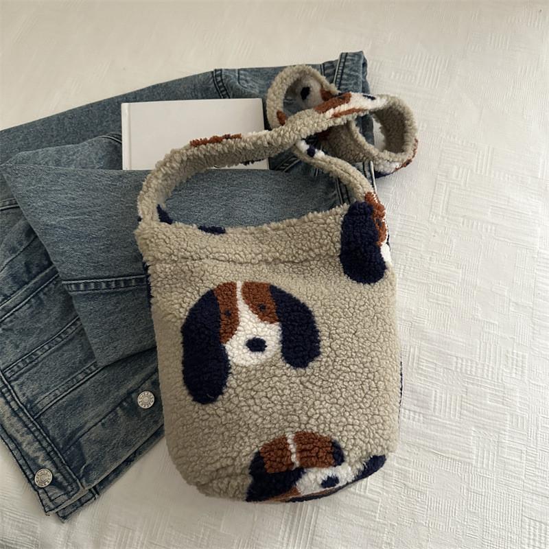Chic Korean Style Bucket Bag With Spacious Design For Everyday Casual Use In Black And Colorful Variants