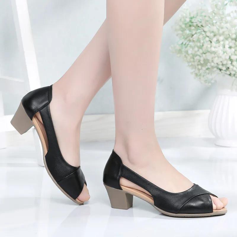 Fashion Sapatos Femininas Women Fashion Peep Toe Beige High Quality Spring Square Heel Shoes Lady Classic Black Leather Heel Shoes Ea296