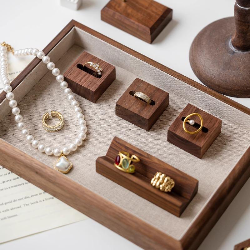 Solid Wood Jewelry Displays Rack Square Rings Trinket Showcase Stand Counter Ring Jewellery Show Holder Live Stream Display Prop
