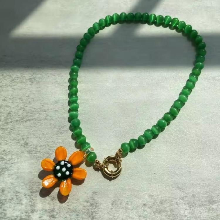Stylish Glass Necklace With Unique Flower Styles Portable for Parties Supplies Dates Or Special Gifts Daily Use