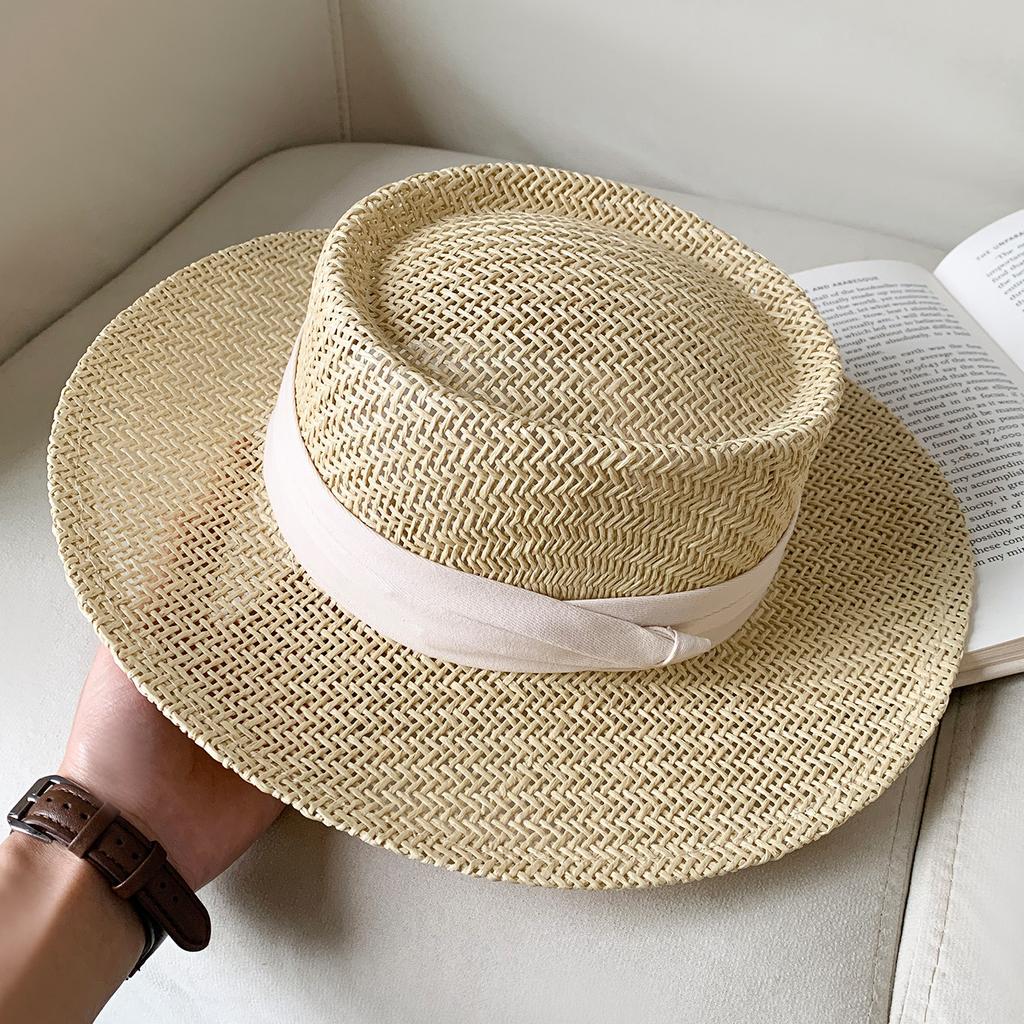 Old Money Wind Hollow Woven Flat Top Straw Hat Women's Summer Seaside Vacation Wind French Retro Top Hat Sunscreen Visor Hat