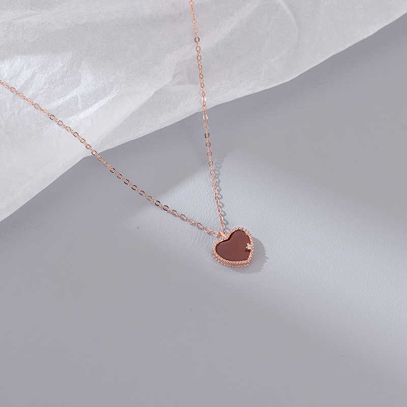 Love Agate Necklace Female Niche Exquisite Fashion Light Luxury High-End Design Heart-Shaped Pendant Female Premium