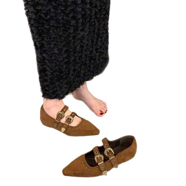 Retro pointed head shallow mouth inner height increase single shoes women's 2025 new design French late evening wind Mary Jane shoes