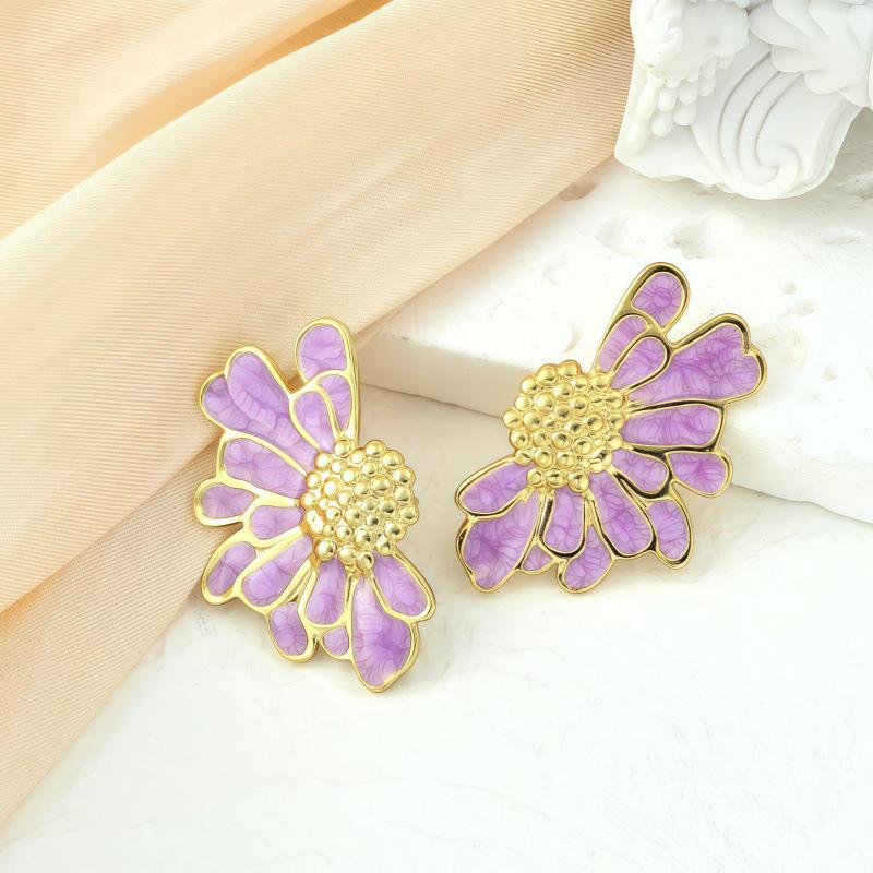 European Stainless Steel Flower Stud Earrings - High-End Design, Women's Fashion, Light Luxury, Popular Accessories