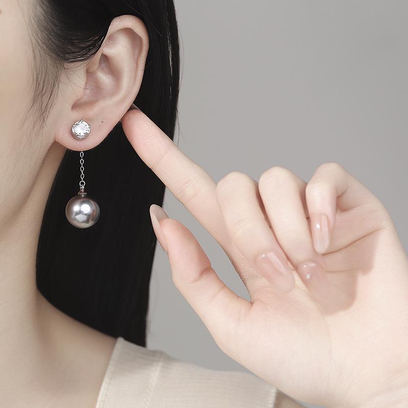 Náušnice s třásněmi z francouzských perel: Dámské luxusní náušnice s korunkou