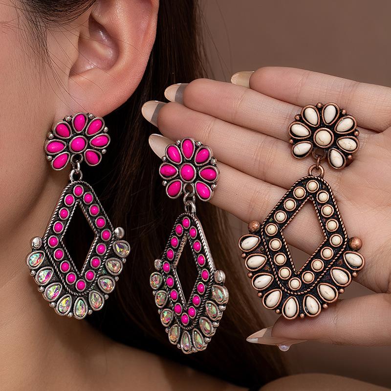 Bohemian Ethnic Hollow Flower Dangle Earrings Women Vintage Turquoise Drop Earrings Chic Summer Vacation Jewelry