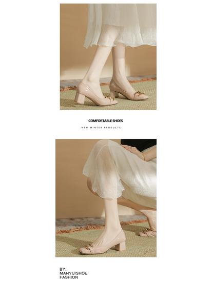 Rosa Lackleder Chunky Heel High Heels, Damen Schuhe mit eckiger Zehenpartie, Metallschnalle und Schafsleder-Innensohle.