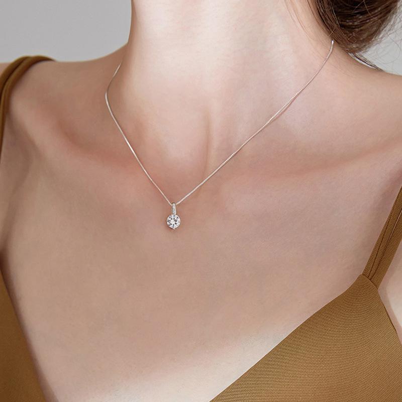 Minimalist Single Sparkling Diamond Pendant Clavicle Chain - Dainty Solitaire Necklace for Women Daily Party Jewelry
