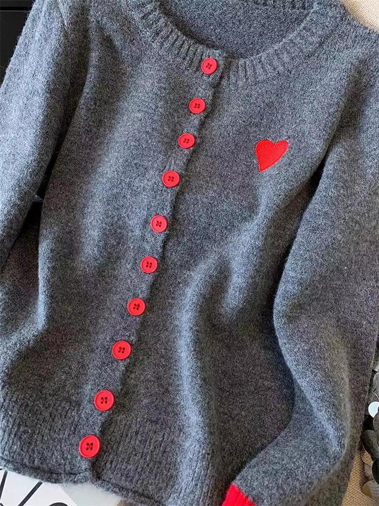 Japanese Heart Embroidery Knit Cardigan for Women - Chic Colorblock Style, Slim Fit, Ideal for Spring and Autumn.