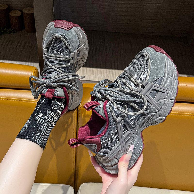 Internet Celebrity Explosion Hiking Shoes Casual Sports Shoes Women's New 2025 Spring and Autumn Thick-soled Gray Dad Shoes Women