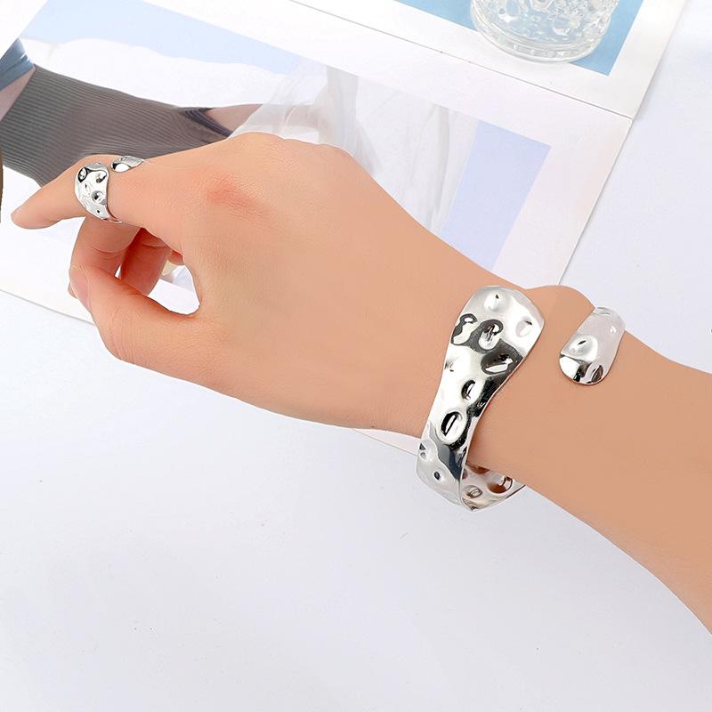 Exaggerated snake design bracelet jewelry snake opening adjustable ring set women