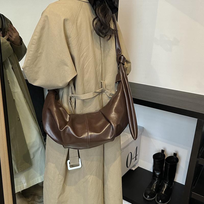 IELGY Korean Style Large-Capacity Retro Soft Leather Pleated Dumpling Bag Lazy Style Casual All-Match One-Shoulder Under