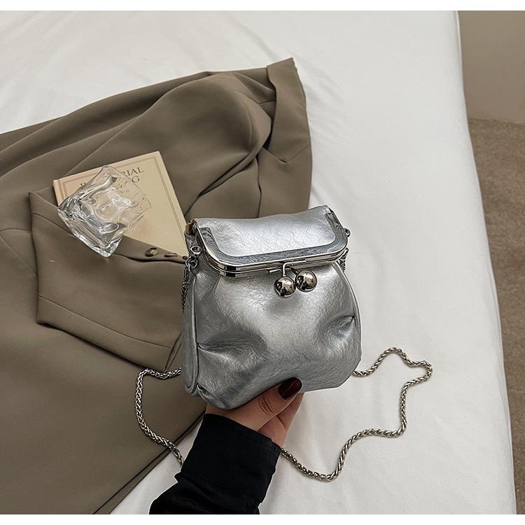 Premium texture silver small bag women's new versatile chain messenger mobile phone bag fashionable mini water pass bag