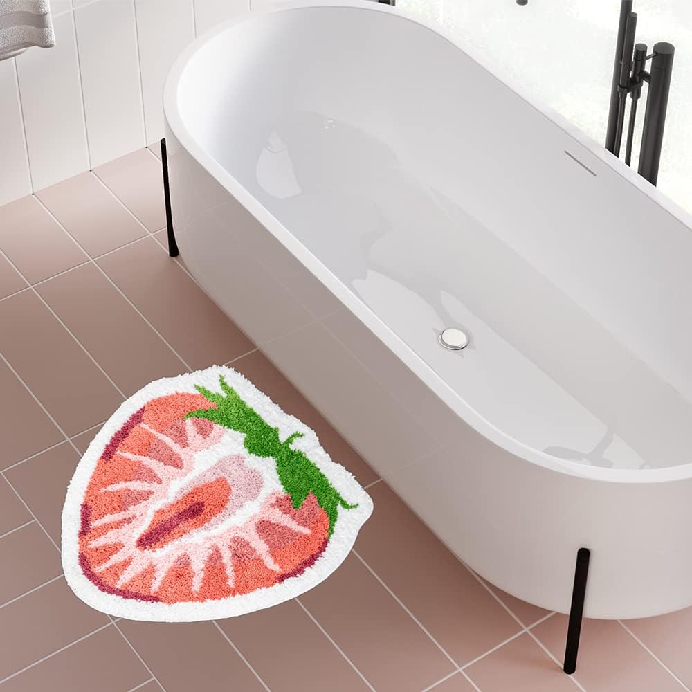 Cream-Coloured Strawberry Bath Mat Insulating, Warm, Non-Slip Bathroom Mat Bedroom Entrance Rug Bedside Carpet Home Decor