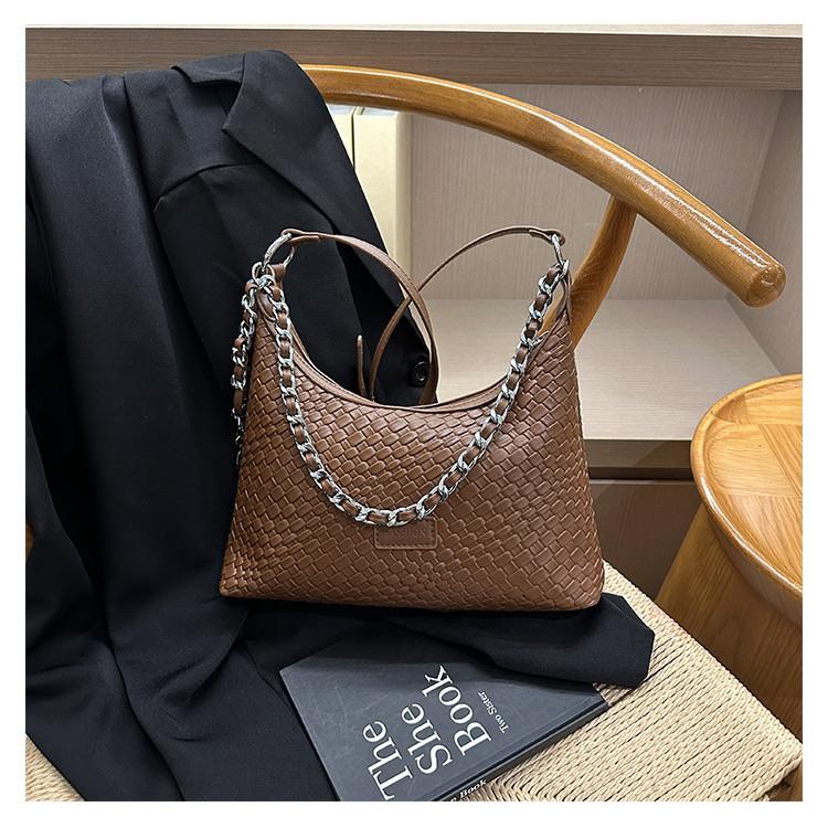 IELGY One-Shoulder Armpit Bag Chain Tote Bag All-Match Woven Messenger Bag