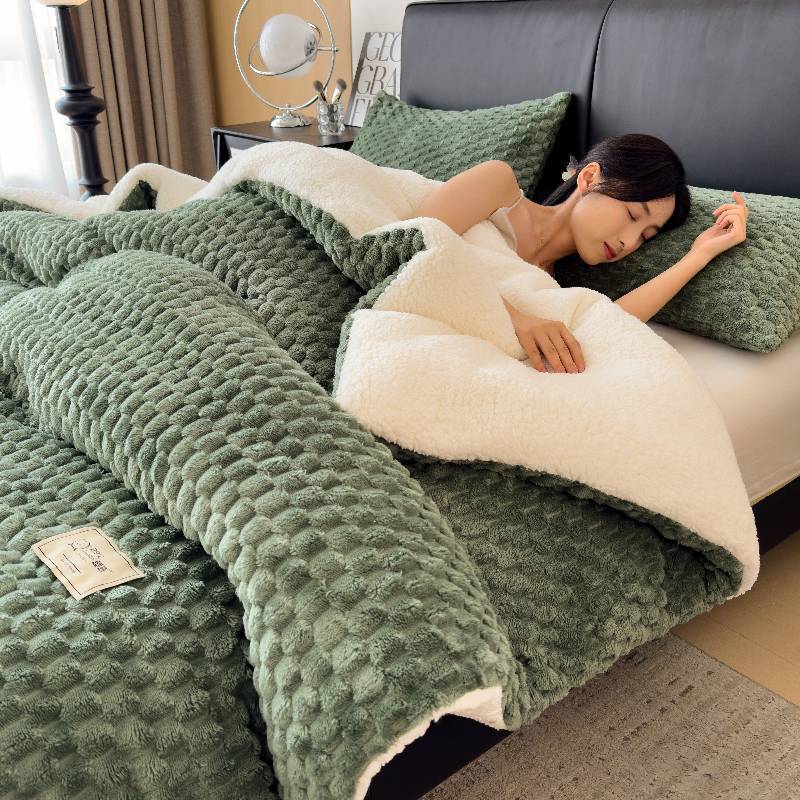 Kadife ekleyerek kış yorganını kalınlaştırma